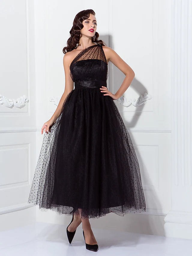 A-Linie Cocktailkleider Vintage Kleid Hochzeitsgast Knöchellang Ärmellos Ein Schulter Mittwoch Addams Family Tüll mit Falten Muster/Druck
